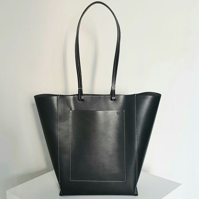 (배우신도현착용)Leather Shopper Bag  / Black